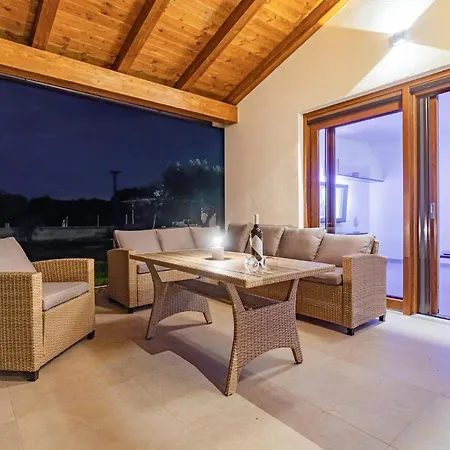 Nice In With Kitchen Valtura